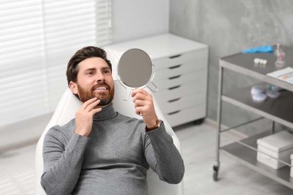Dental Crowns Vs  Veneers For Damaged Front Teeth